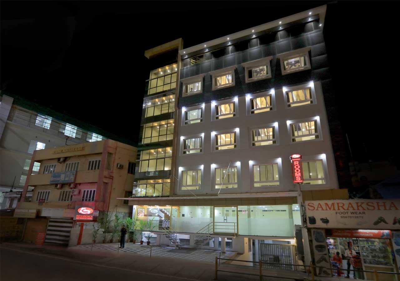 Kenz Residency Hotel Kochi Екстериор снимка
