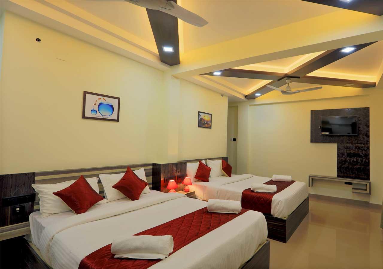 Kenz Residency Hotel Kochi Екстериор снимка
